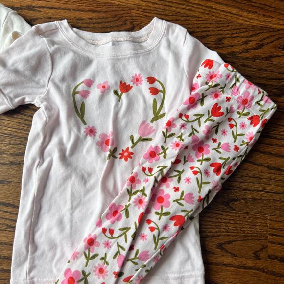 Bundle of Old Navy Comfy Rainbow Floral Short Sleeve Girl's PJ Sets - 3T - Picture 5 of 5